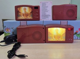Máy niệm phật để bàn có 4 bộ kinh và có màn hình Led hình Phật